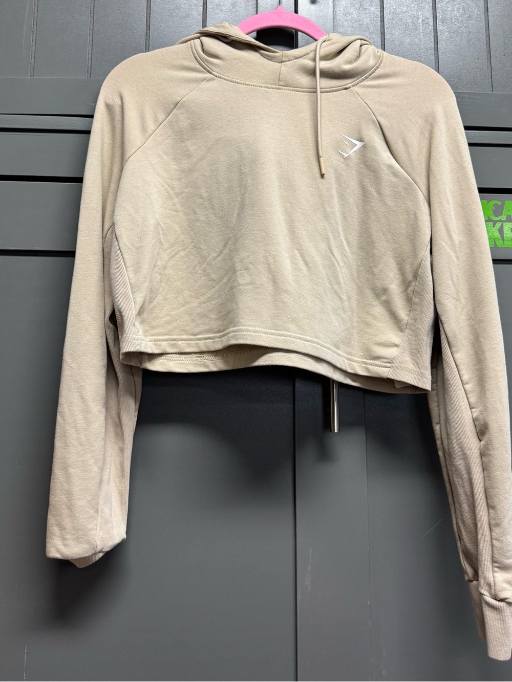 Gymshark Cropped Hoodie in Light Beige